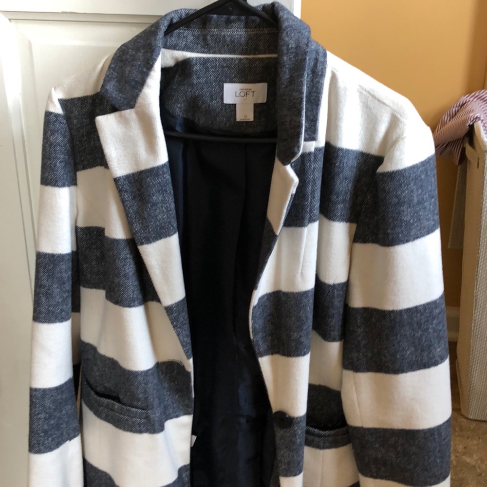 Ann Taylor loft women’s heavier blazer